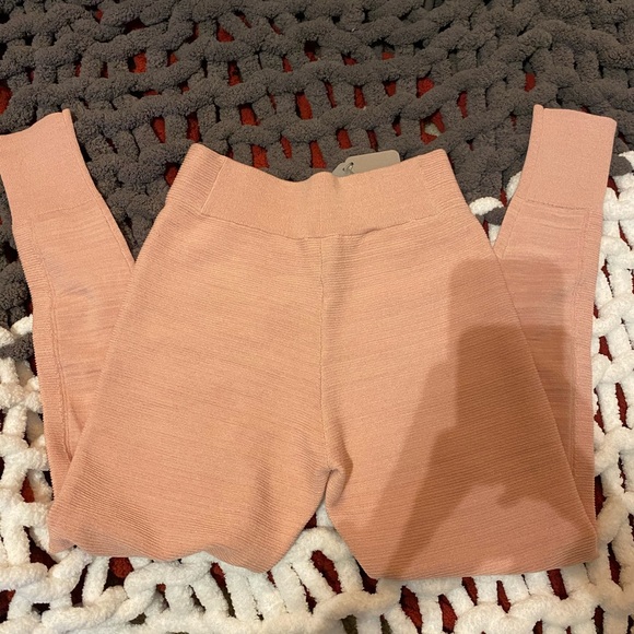 Gymshark Time Out Knit Joggers - Picture 7 of 8